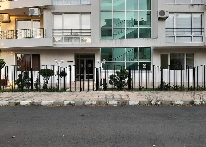 Azuro Sunny Apartment Slantschew brjag