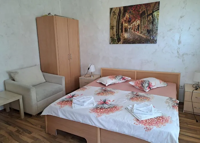 Apartment Azuro Sunny 3*