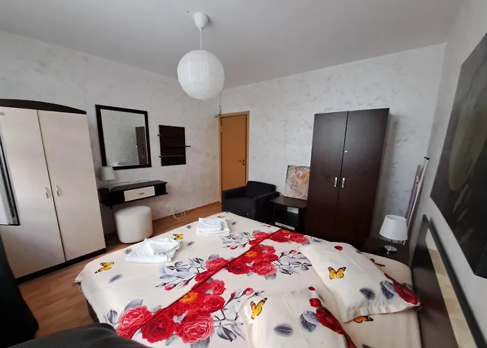 Apartment Azuro Sunny 3*