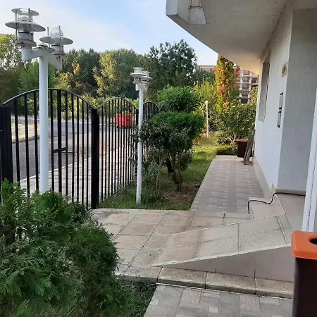 דירה Azuro Sunny סאני ביץ'