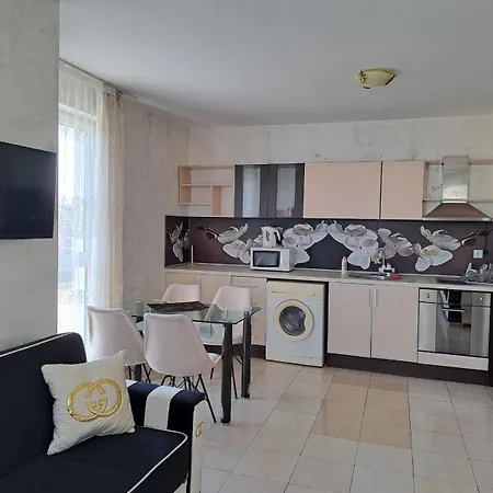 Azuro Sunny סאני ביץ'